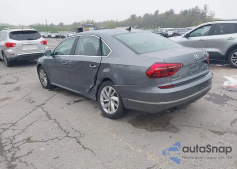 2018 Volkswagen Passat 2.0T Se z USA, uszkodzony, nr VIN 1VWBA7A30JC033617